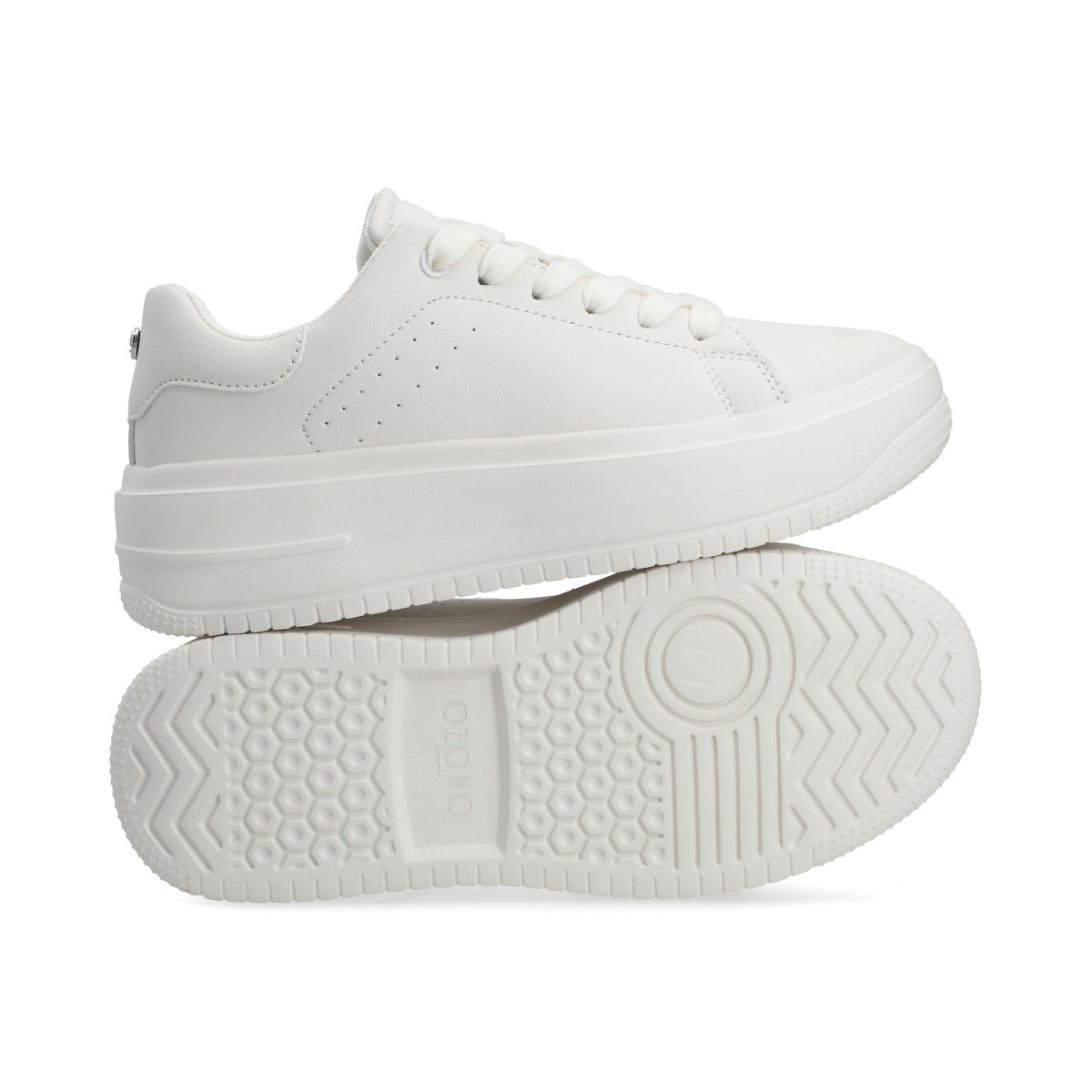 Tenis en color LATTE de la marca Capa de Ozono