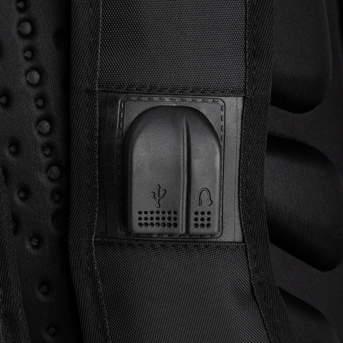 Mochila escolar color negro con azul