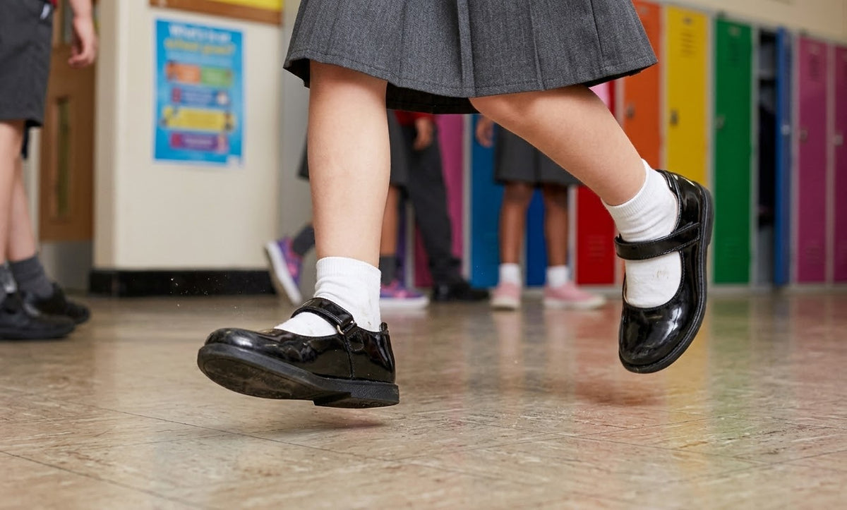 Zapatos Ortopédicos para Niña: Guía Completa por Edad y Talla