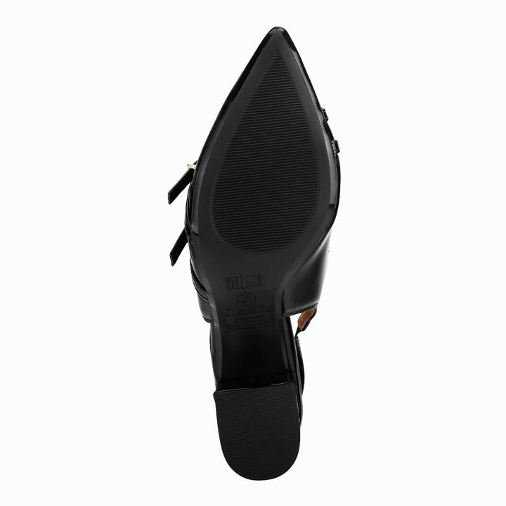 Zapato color negro de la marca Vizzano