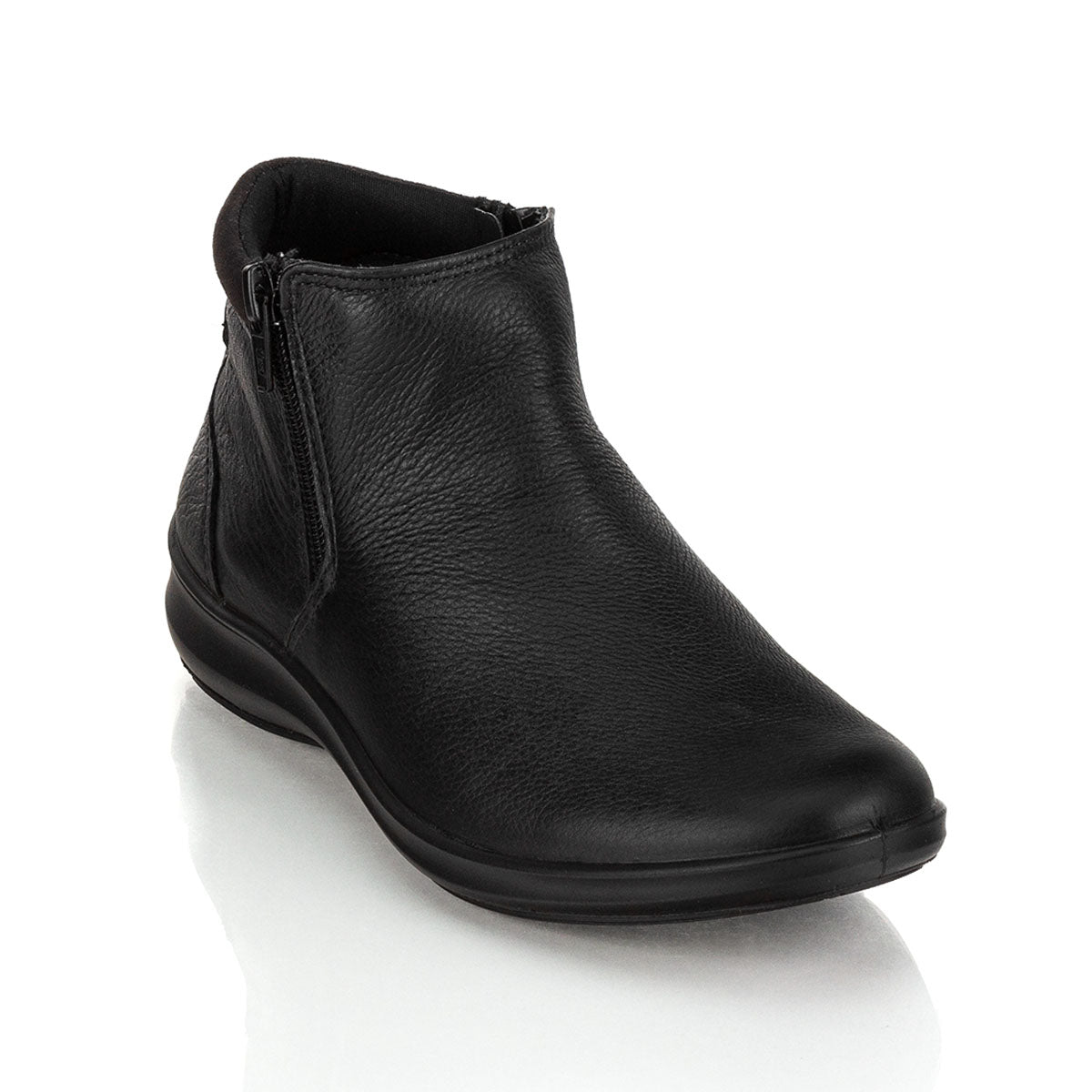 Botín negro de la marca Flexi