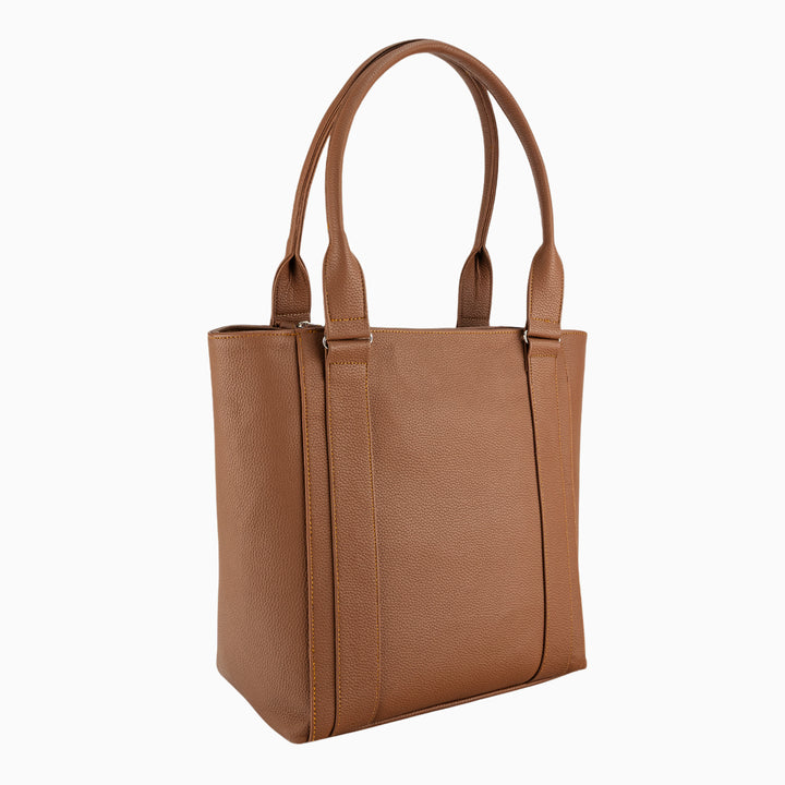 Bolsa color café de la marca Roger.