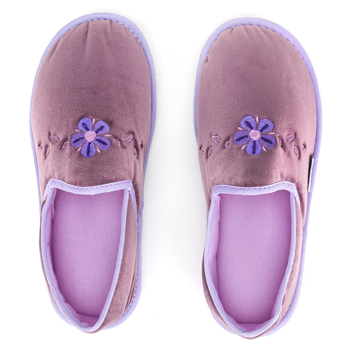 Pantufla Cerrada Suave Dama Arra 03527