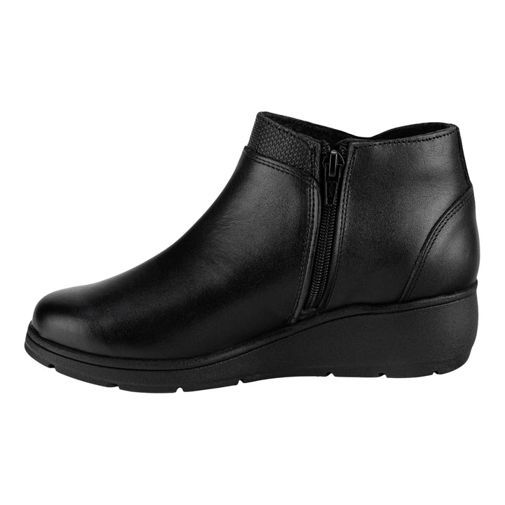 Bota en color negro de la marca Epidemia