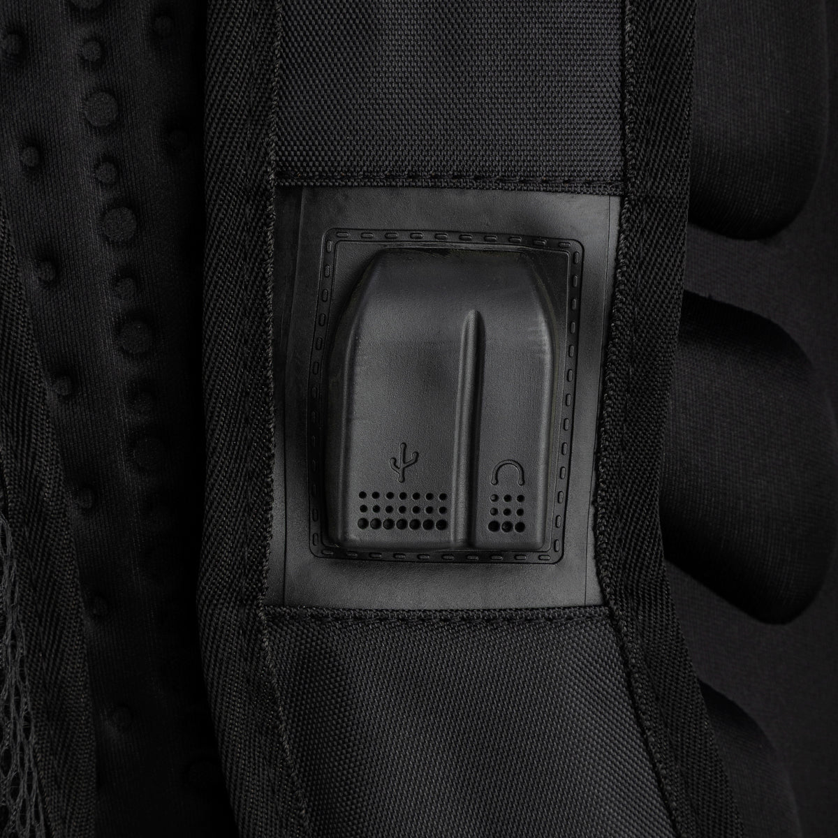 Mochila escolar color negro con azul