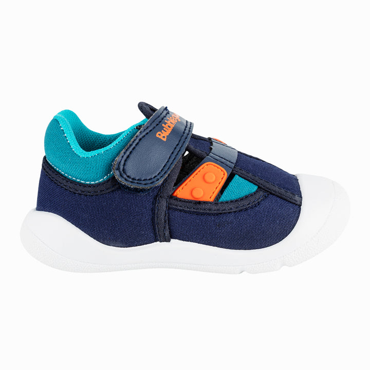 Tenis color azul marino de la marca Bubble Gummers