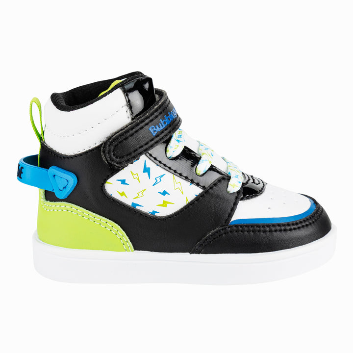 Tenis en color Negro con Verde de la marca Bubble Gummers