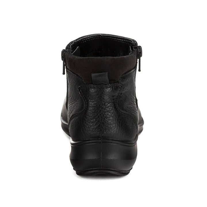 Botín negro de la marca Flexi