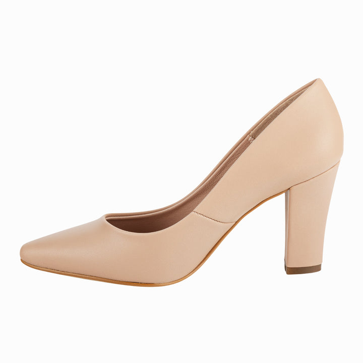 Zapatilla en color Maquillaje de la marca Gina Loren