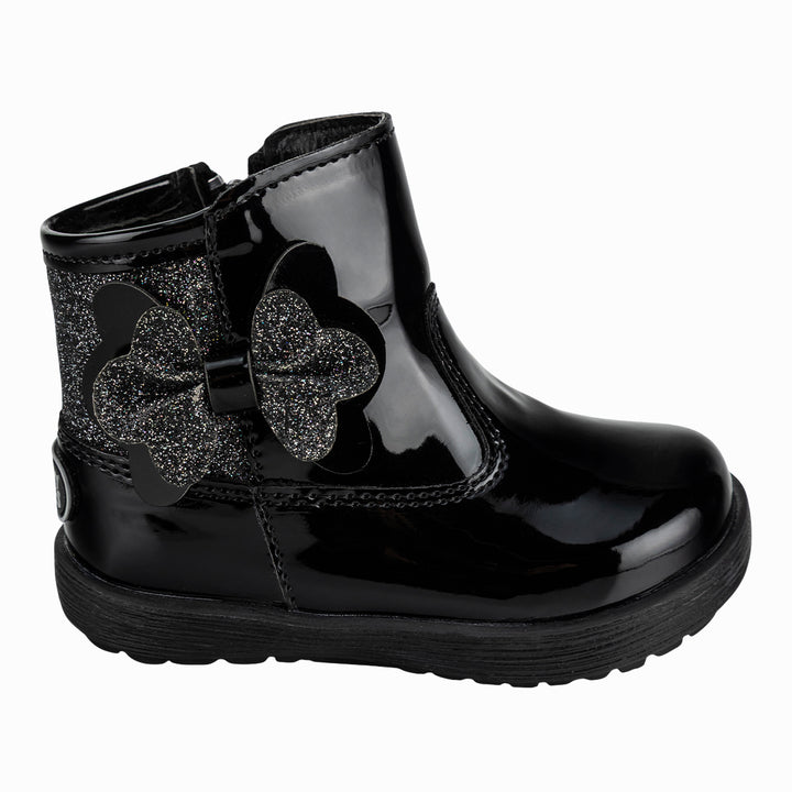 Bota para bebé en color negro de la marca Happy Shoes