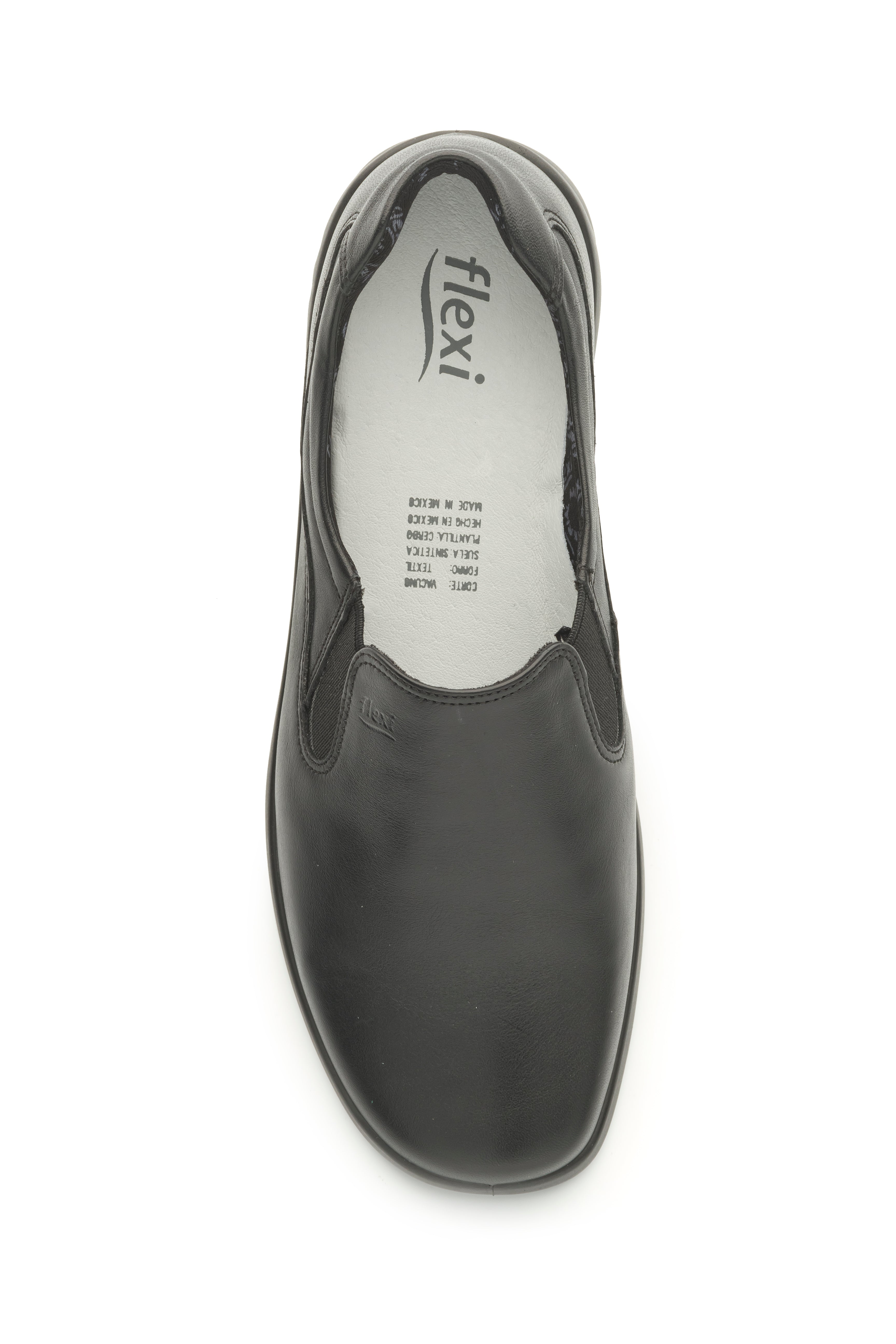 Zapato en color negro de la marca Flexi